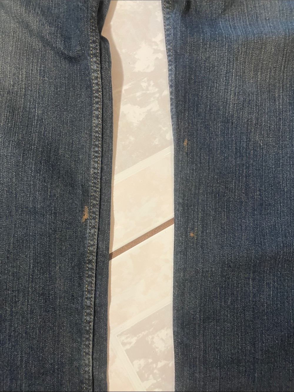 Denizen from Levi's Men’s Straight Jeans in Dark Blue Indigo - Picture 7 of 8